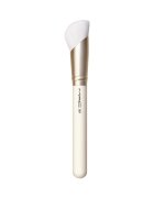 MAC Brush