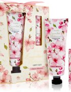 Accentra Essential Botanicals Hand and Nails Cream подаръчен комплект за ръце и нокти 2 бр.
