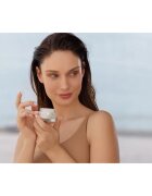 Ahava MultiVitamin хидратиращ и стягащ дневен крем SPF 30 50 мл.