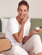 Ahava Time To Revitalize подмладяващ дневен крем против бръчки 50 мл.