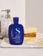 Alfaparf Milano Semi di Lino Brunette тониращ шампоан неутрализиращ кафеникавите оттенъци 250 мл.