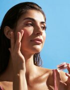 ANNEMARIE BÖRLIND Cooling Cream Blush кремообразен руж цвят Coral Red 6 гр.