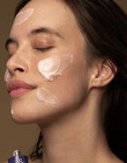 Antipodes Flora Probiotic Skin-Rescue Hyaluronic Mask ревитализираща маска за лице с пробиотик 75 мл.