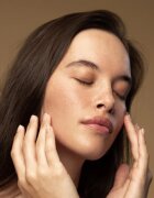 Antipodes Glory Vitamin C Triple-Action Glow Toner озаряващ тоник да уеднакви цвета на кожата 100 мл.