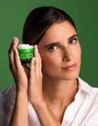 Apivita Bee Radiant Cream - Rich Texture дълбоко подхранващ крем за лице против стареене и за стягане на кожата 50 мл.
