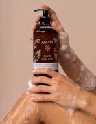 Apivita Pure Jasmine Shower Gel хидратиращ душ гел с есенциални масла 500 мл.