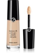 Armani Luminous Silk Concealer озаряващ коректор цвят 2 12 мл.