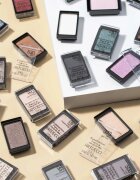 Artdeco Eyeshadow Pearl сенки за очи за поставяне в палитра перлен блясък цвят 97 Pearly Pink Treasure 08 гр.