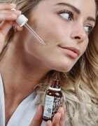 Australian Bodycare Tea Tree Oil & Hyaluronic Acid хиалуронов серум за интензивна хидратация 30 мл.