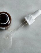 Australian Bodycare Tea Tree Oil интензивен подмладяващ серум за зряла кожа 30 мл.
