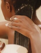 Aveda Be Curly Advanced™ Coil Definer Gel стилизиращ гел за къдрава коса 250 мл.