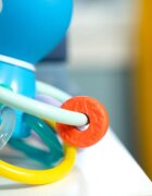 Baby Einstein Opus's Shake & Soothe Teether Toy & Rattle гризалка с дрънкалка 0 m+ 1 бр.