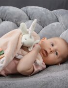 BabyOno Have Fun Baby Bunny играчка за заспиване с дрънкалка 1 бр.