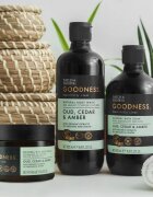 Baylis & Harding Goodness Oud Cedar & Amber скраб със сол за тяло 450 гр.