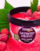 Beauty Jar Yummy Raspberry Dreams оформящ пилинг за тяло 360 гр.