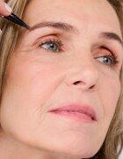 Benefit Mighty Fine Brow Pen прецизен молив за вежди цвят 35 0.5 мл.