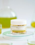 Bielenda Skin Clinic Professional Correcting крем за възстановяване баланса на кожата с подмладяващ ефект 50 мл.