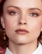 Bobbi Brown Luxe Shine Intense хидратиращ гланц за устни цвят BARE TRUTH 2.3 гр.