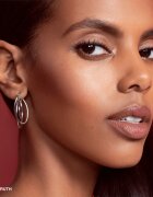 Bobbi Brown Luxe Shine Intense хидратиращ гланц за устни цвят BARE TRUTH 2.3 гр.