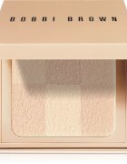 Bobbi Brown Nude Finish Illuminating Powder озаряваща компактна пудра цвят BARE 66 гр.