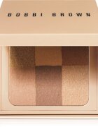 Bobbi Brown Nude Finish Illuminating Powder озаряваща компактна пудра цвят BUFF 66 гр.