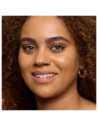 Bobbi Brown Weightless Skin Foundation SPF 15 дълготраен фон дьо тен с хидратиращ ефект цвят Golden Honey 30 мл.