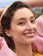 Bourjois Healthy Mix овлажняващ коректор против тъмни кръгове цвят 52 Beige 6 мл.