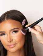 Brushworks Angled Blush Brush Скосена четка за руж тип NO. 7 1 бр.