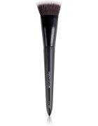 Brushworks Flat Top Contour Brush четка за контури тип NO. 11 1 бр.