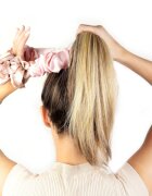 Brushworks Heatless Curling Scrunchie ластик за навиване на косата 1 бр.