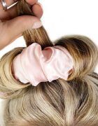 Brushworks Heatless Curling Scrunchie ластик за навиване на косата 1 бр.
