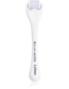 Brushworks Progression Micro Needle Derma Roller миктроиглен за лице 025 mm 1 бр.