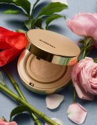 Burberry Beyond Wear Perfecting Matte Cushion дълготраен грим в гъбичка SPF 15 цвят Fair Warm 10 14 гр.