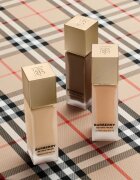 Burberry Beyond Wear Perfecting Matte Foundation течен фон дьо тен с матов завършек цвят Light Neutral 030 30 мл.
