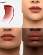 Burberry Brit Matte Veil матиращо хидратиращо течно червило цвят Red Brick 656 3 мл.