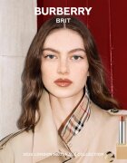 Burberry Brit Shine хидратиращ гланц за устни цвят Oxblood 97 3 гр.