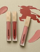 Burberry Kisses Liquid Matte матиращо течно червило цвят Velvet Burgundy 102 6 мл.
