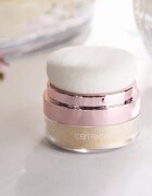 Catrice Brides & Besties озаряващ руж цвят Champagne Showers C01 3.5 гр.