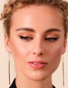 Catrice Calligraph Pro Precise 20h очна линия писалка с матиращ ефект 11 мл.