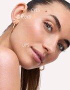 Catrice Diamond Haze Jelly твърд крем хайлайтър в стик цвят 010 Born To Sparkle 7.5 гр.