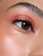 Catrice Eye Blusher течни очни сенки с блясък цвят 030 Berry Haze 7 мл.