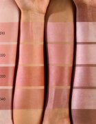 Catrice Eye Blusher течни очни сенки с блясък цвят 040 Mocha Muse 7 мл.
