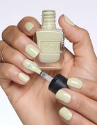 Catrice GEL AFFAIR лак за нокти цвят 032 Drunk On Pistachio 10.5 мл.