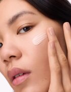 Catrice Glass Like Pearl Primer озаряваща база с хидратиращ ефект цвят 010 Pearlfection 30 мл.