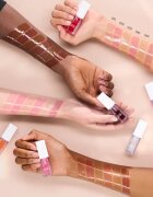 Catrice Glossin' Glow Tinted Lip Oil тониращ балсам за устни с хидратиращ ефект цвят 070 Make A Move 4 мл.