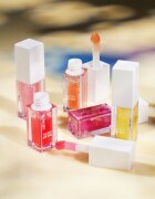 Catrice Glossing Glow тониращо олио за устни цвят 020 - Drama Mama 4 мл.