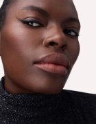 Catrice Hyper Liner Brush Eyeliner течна очна линия с матиращ завършек цвят 010 Classic Black 0.52 мл.