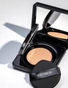 Catrice Invisible Cover Cushion Foundation матиращ фон дьо тен в гъба SPF 30 цвят 028N 10 гр.