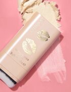 Catrice KISS & GLOW кремообразен озарител в стик цвят C01 Aurora Glow 18 гр.