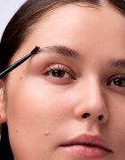Catrice Lift Up скосена четка за вежди 1 бр.